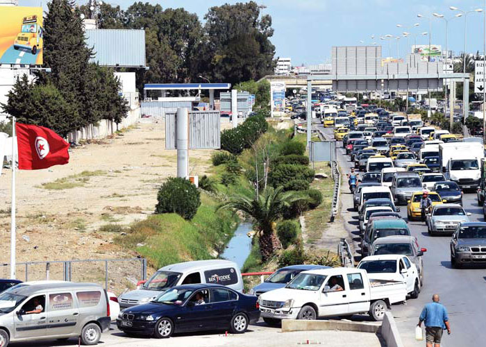   حسب رأيك ، ما هو  سبب الإكتظاظ المروري داخل المدن ؟ 